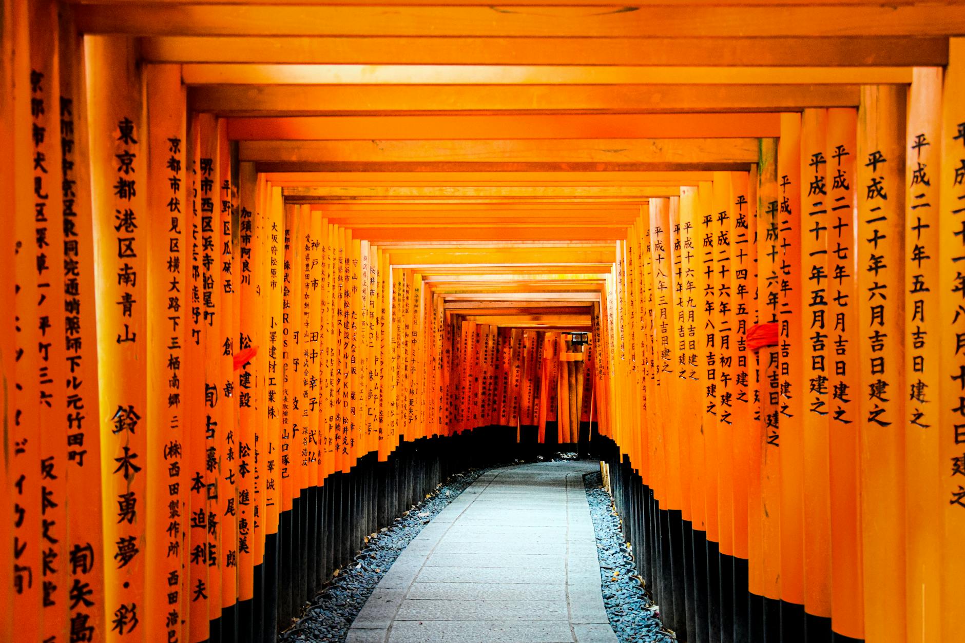 Kostenloses Stock Foto zu bürgersteig, Fushimi Inari-Taisha-Schrein, fußgängerwege