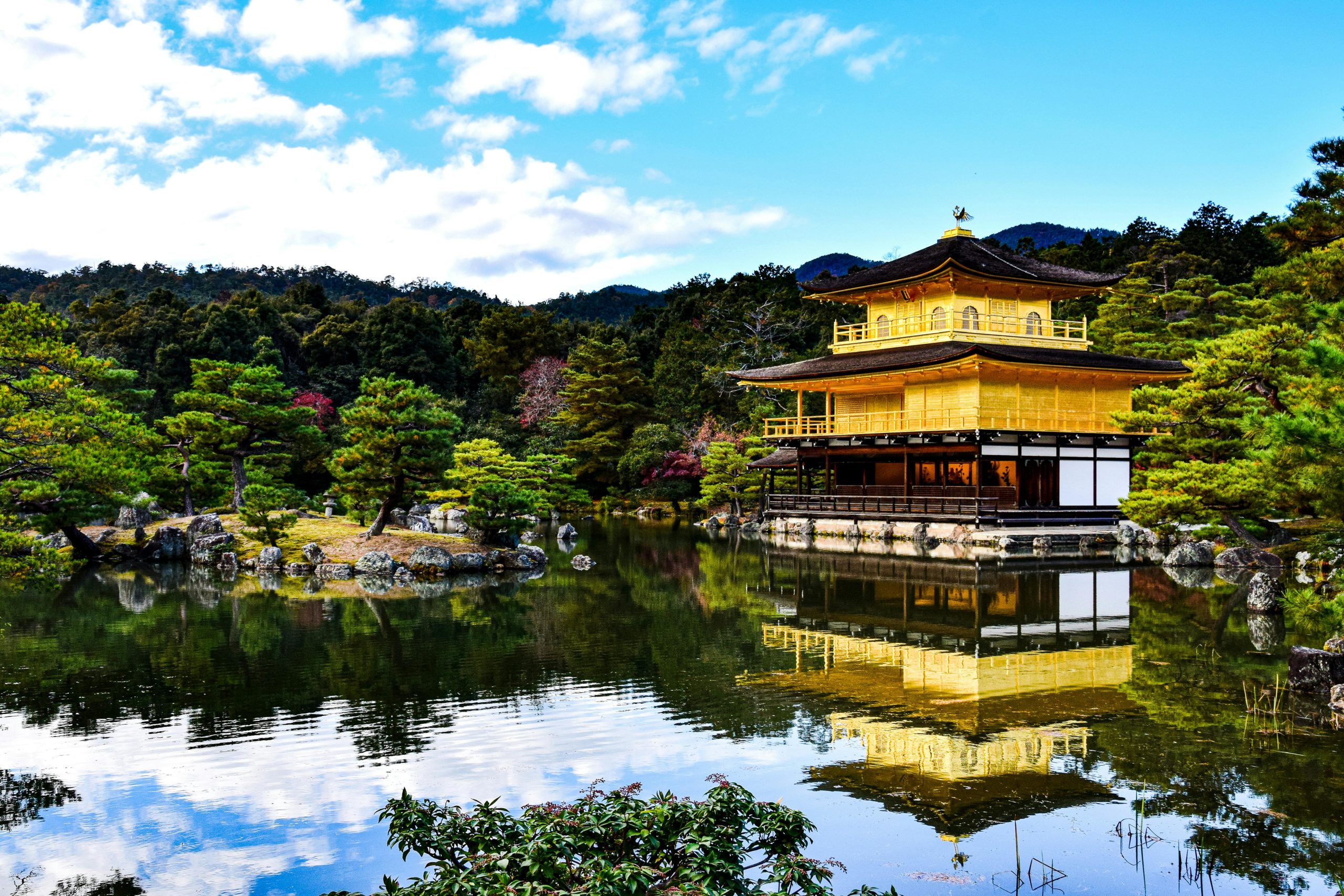 Kostenloses Stock Foto zu bäume, blauer himmel, buddhist